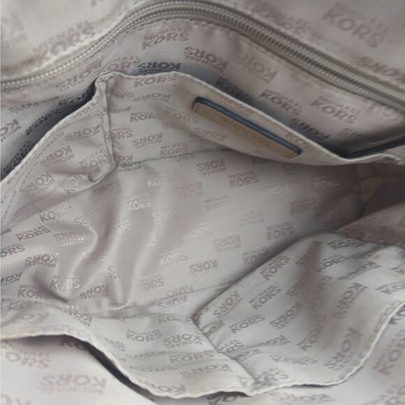 Michael Kors Cindy Dome Saffiano Leather Satchel Tan Convertible Straps AV-1610 - Picture 6 of 9